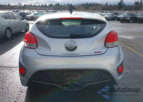 2013 Hyundai Veloster Turbo W/Blue z USA, uszkodzony, nr VIN KMHTC6AE5DU105368